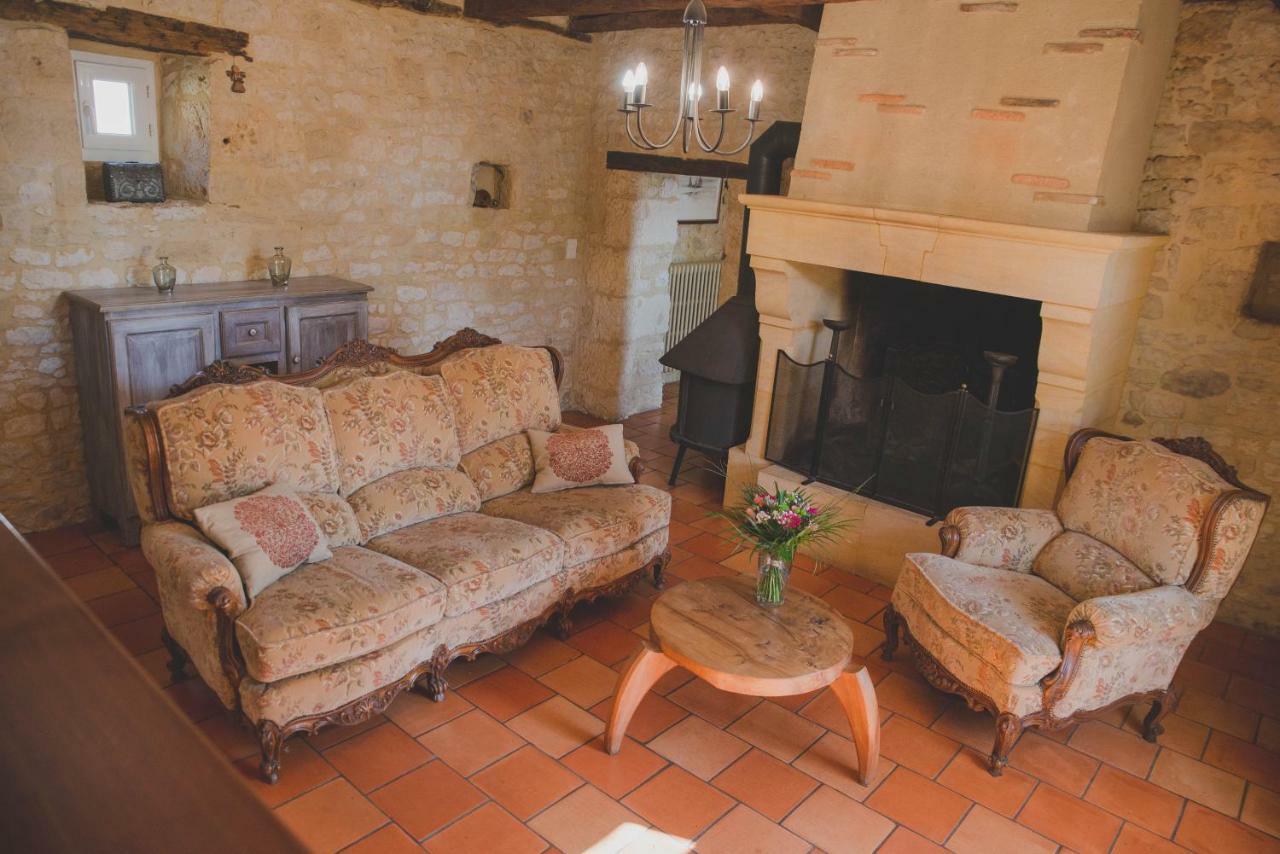 La Ferme De Bousserand Pontours エクステリア 写真